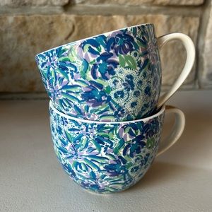 NWT x2 12oz LILLY PULITZER Blue Floral Ceramic Coffee & Tea Cups / Mugs